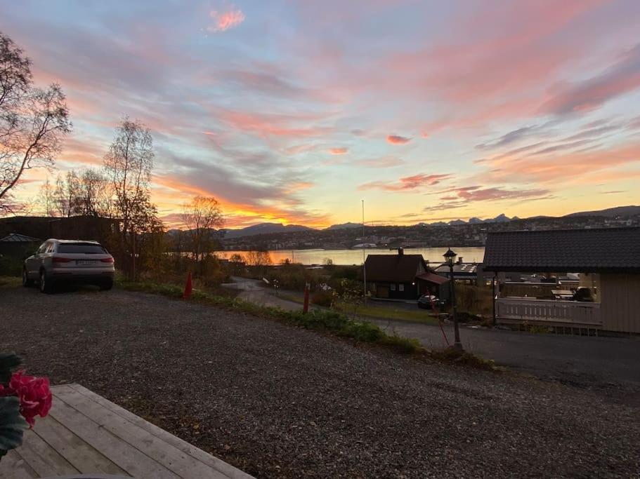 Cosy Flat Near Cable Car And The Arctic Cathedral Apartment Tromso Bagian luar foto